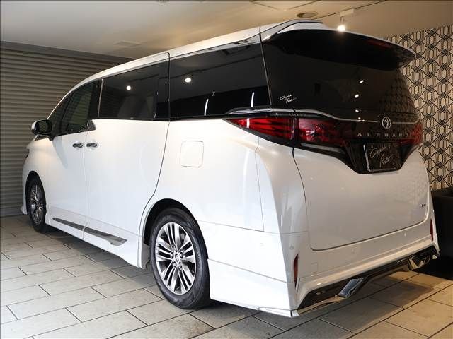 ALPHARD hybrid