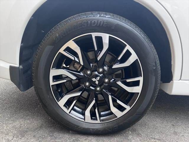 OUTLANDER PHEV