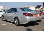 CROWN sedan hybrid