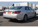 CROWN sedan hybrid