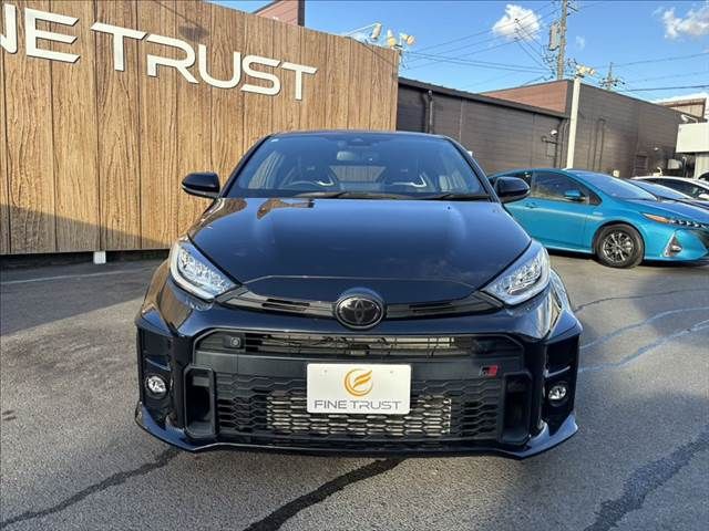 GR YARIS
