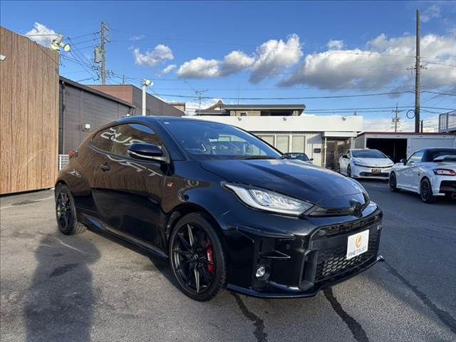 GR YARIS