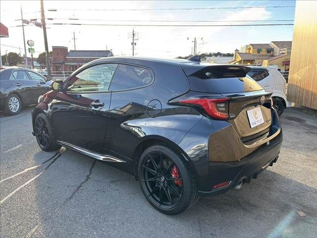 GR YARIS