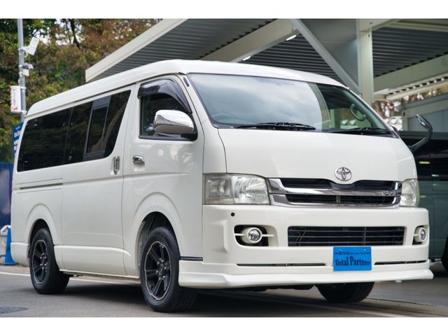 REGIUSACE van 4WD