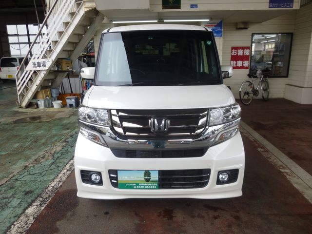 N-BOX CUSTOM 4WD