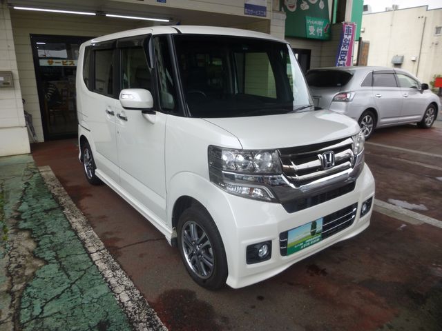 N-BOX CUSTOM 4WD