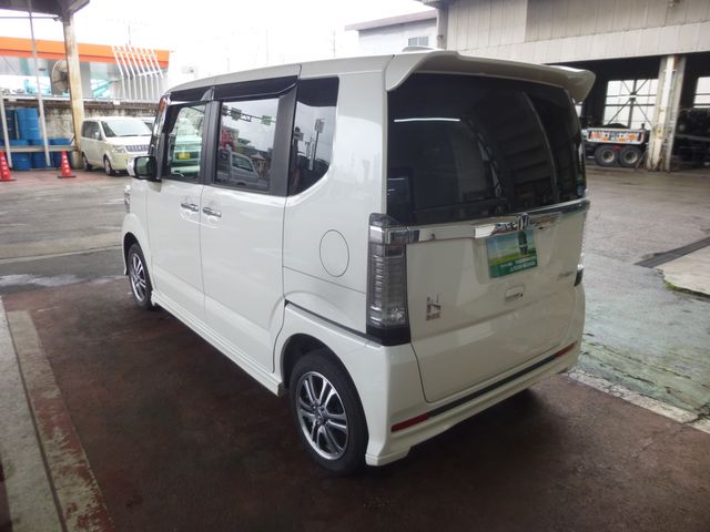 N-BOX CUSTOM 4WD