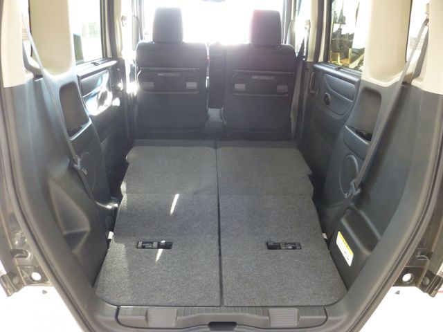 N-BOX CUSTOM 4WD
