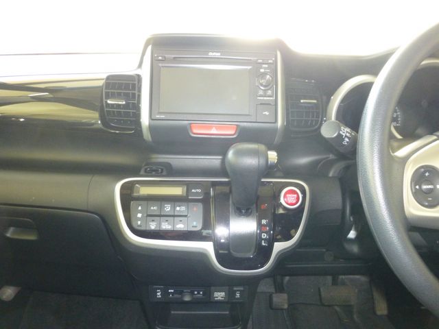 N-BOX CUSTOM 4WD