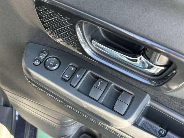N-BOX CUSTOM