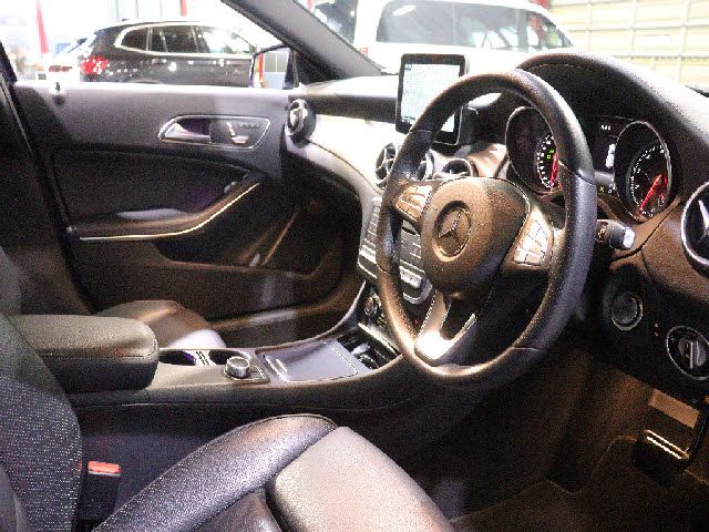 MERCEDES BENZ GLA class
