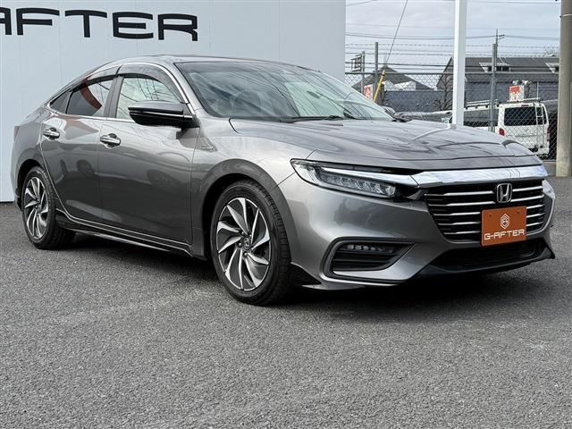 INSIGHT sedan