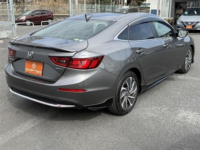 INSIGHT sedan