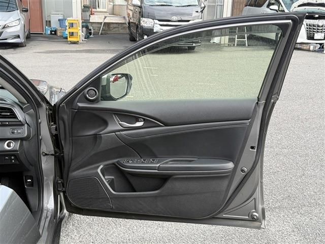 INSIGHT sedan