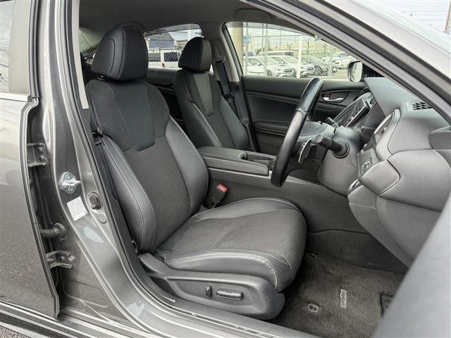 INSIGHT sedan