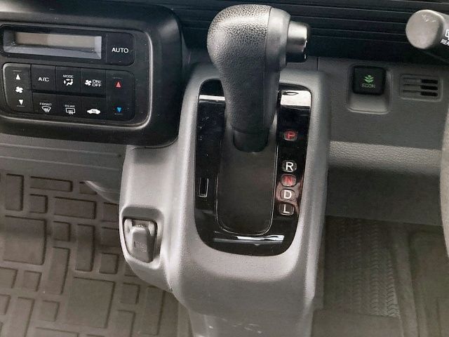 N-VAN 4WD