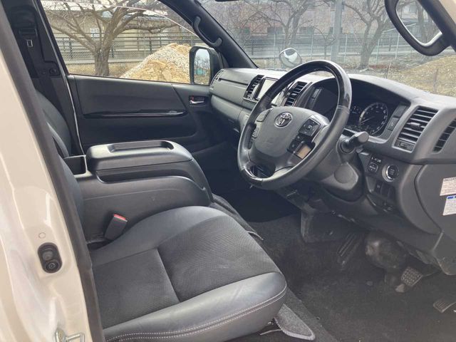 HIACE van 2WD