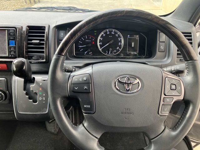 HIACE van 2WD