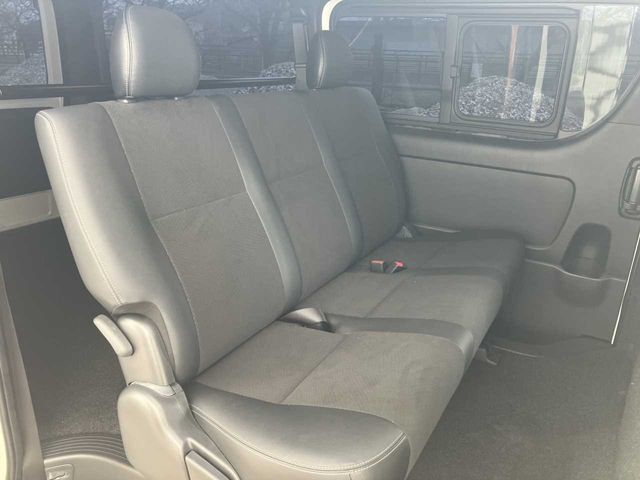 HIACE van 2WD