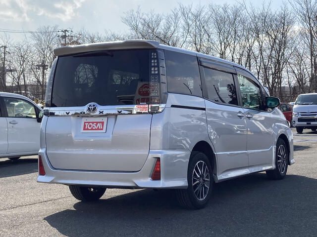 VOXY 4WD