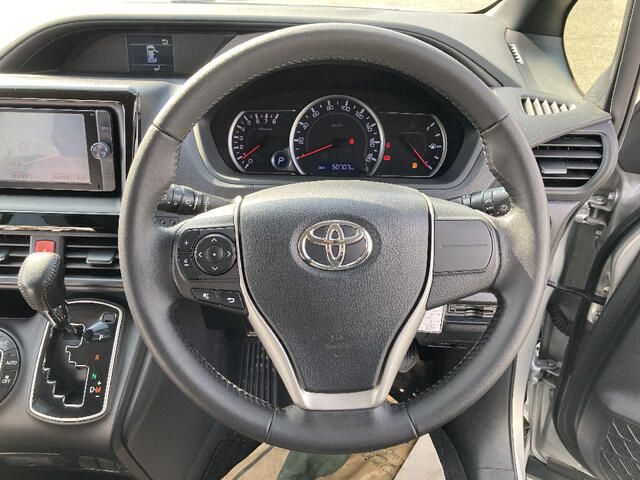 VOXY 4WD