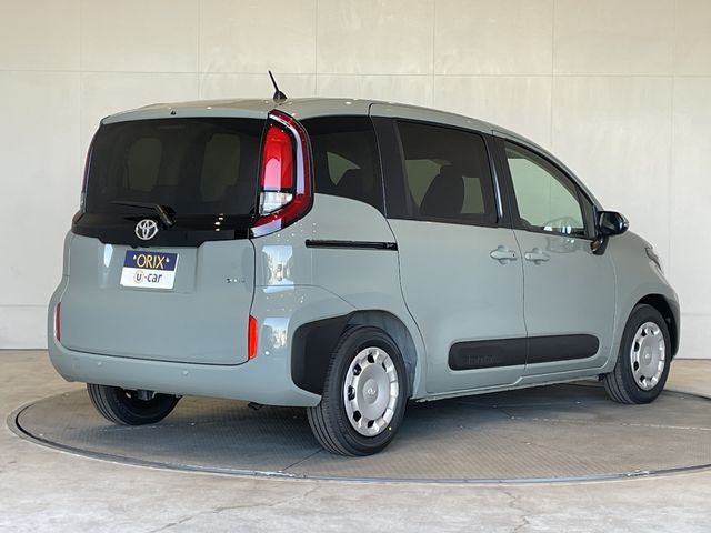 SIENTA HYBRID