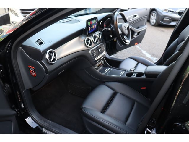 MERCEDES BENZ GLA class