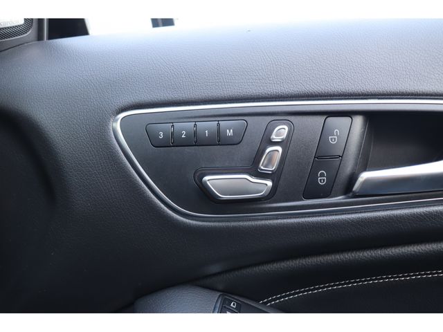 MERCEDES BENZ GLA class
