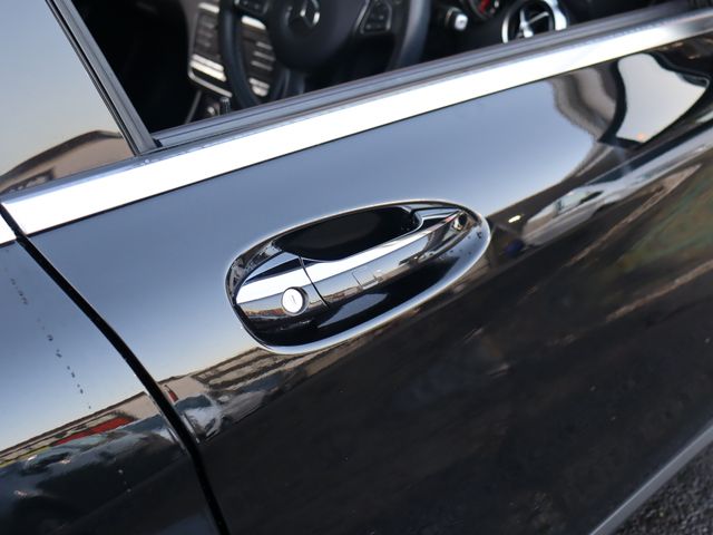 MERCEDES BENZ GLA class