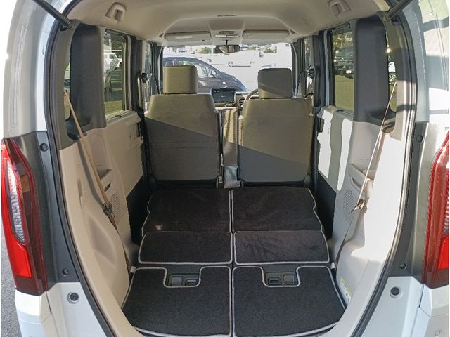 N-BOX