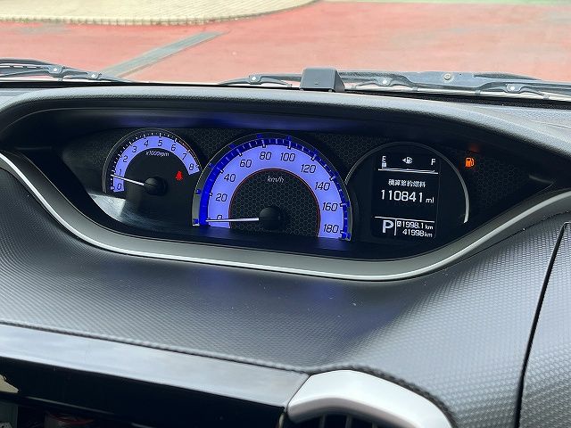 DELICA D:2 CUSTOM 4WD