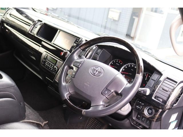 HIACE van 2WD