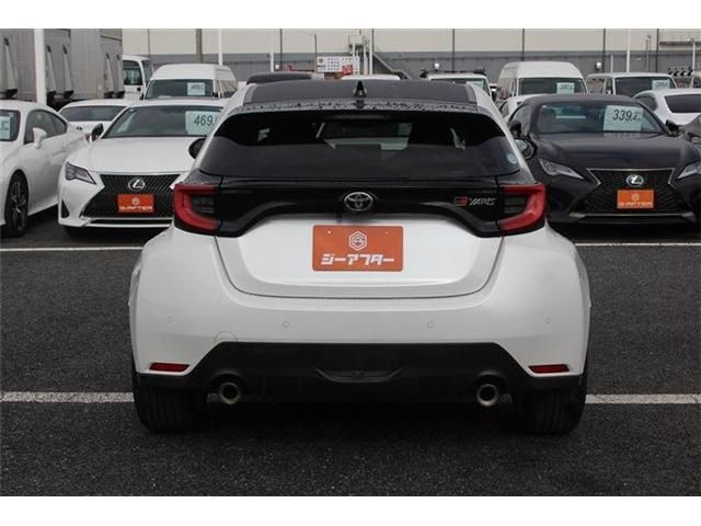 GR YARIS
