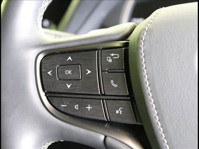 LEXUS LS500h 4WD