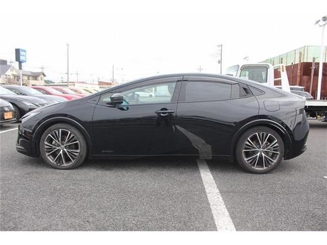 PRIUS 4WD