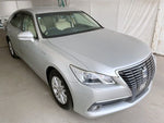 CROWN sedan hybrid