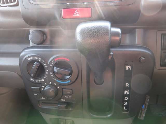 NV100 CLIPPER 4WD