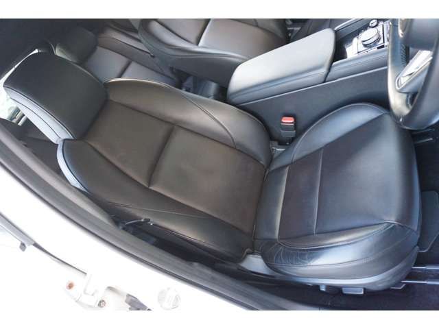MAZDA3 FASTBACK