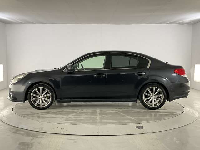 LEGACY B4