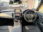 CROWN sedan