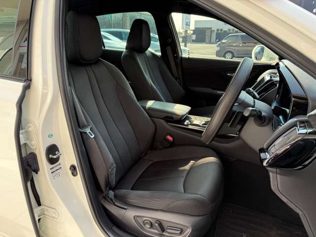 CROWN sedan