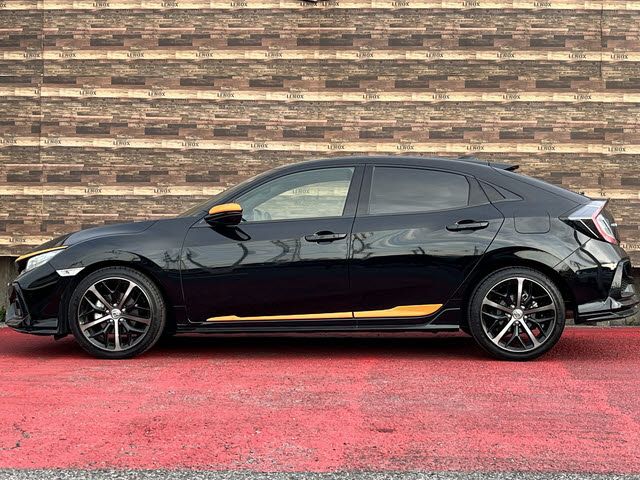 CIVIC hatchback