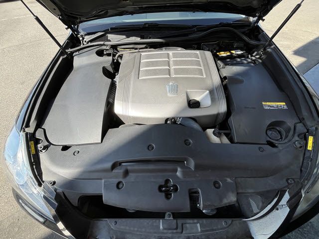 CROWN sedan 4WD