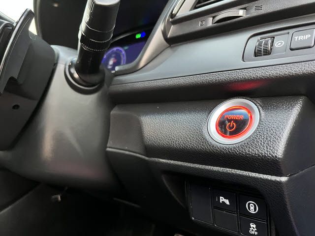 INSIGHT sedan