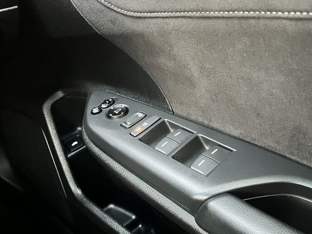 INSIGHT sedan