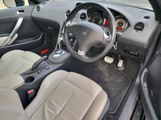 PEUGEOT RCZ