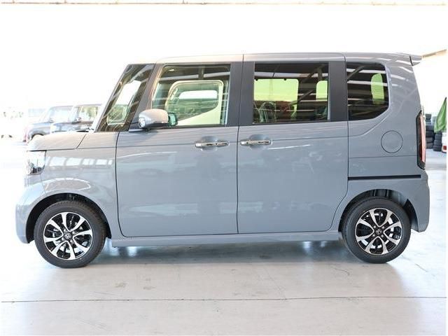 N-BOX CUSTOM