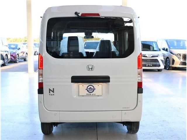 N-VAN