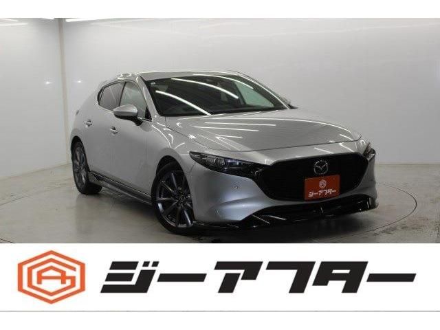 MAZDA3 FASTBACK