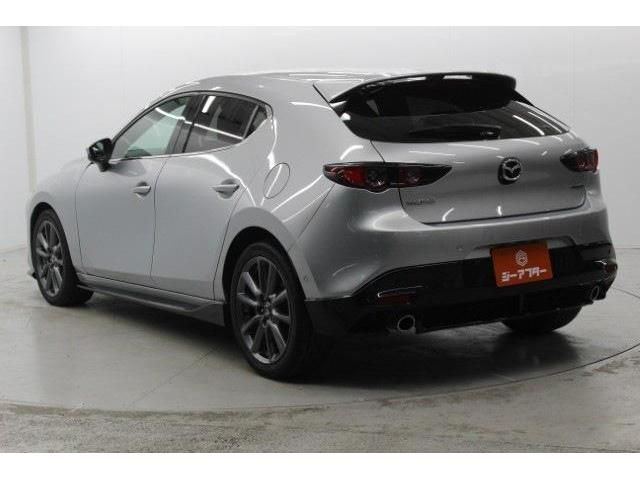 MAZDA3 FASTBACK